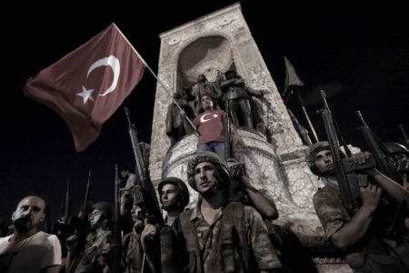 Turquía: golpes de estado (y de pecho)